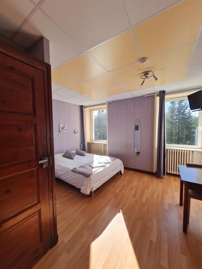 Hotel Des Cevennes Mezilhac ภายนอก รูปภาพ